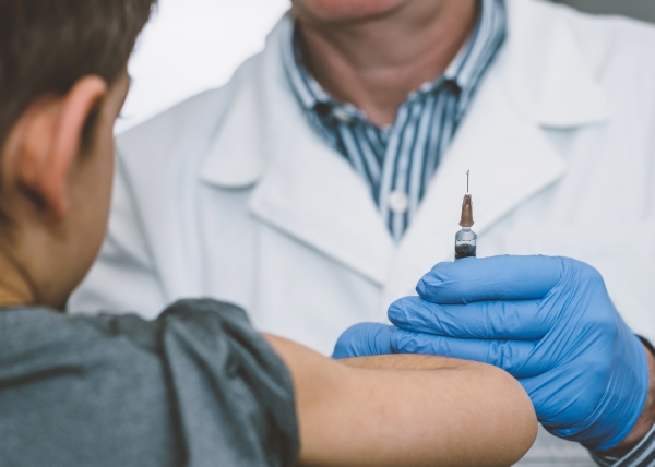 Riskiryhmiin kuuluvien 5–11-vuotiaiden rokotukset alkavat